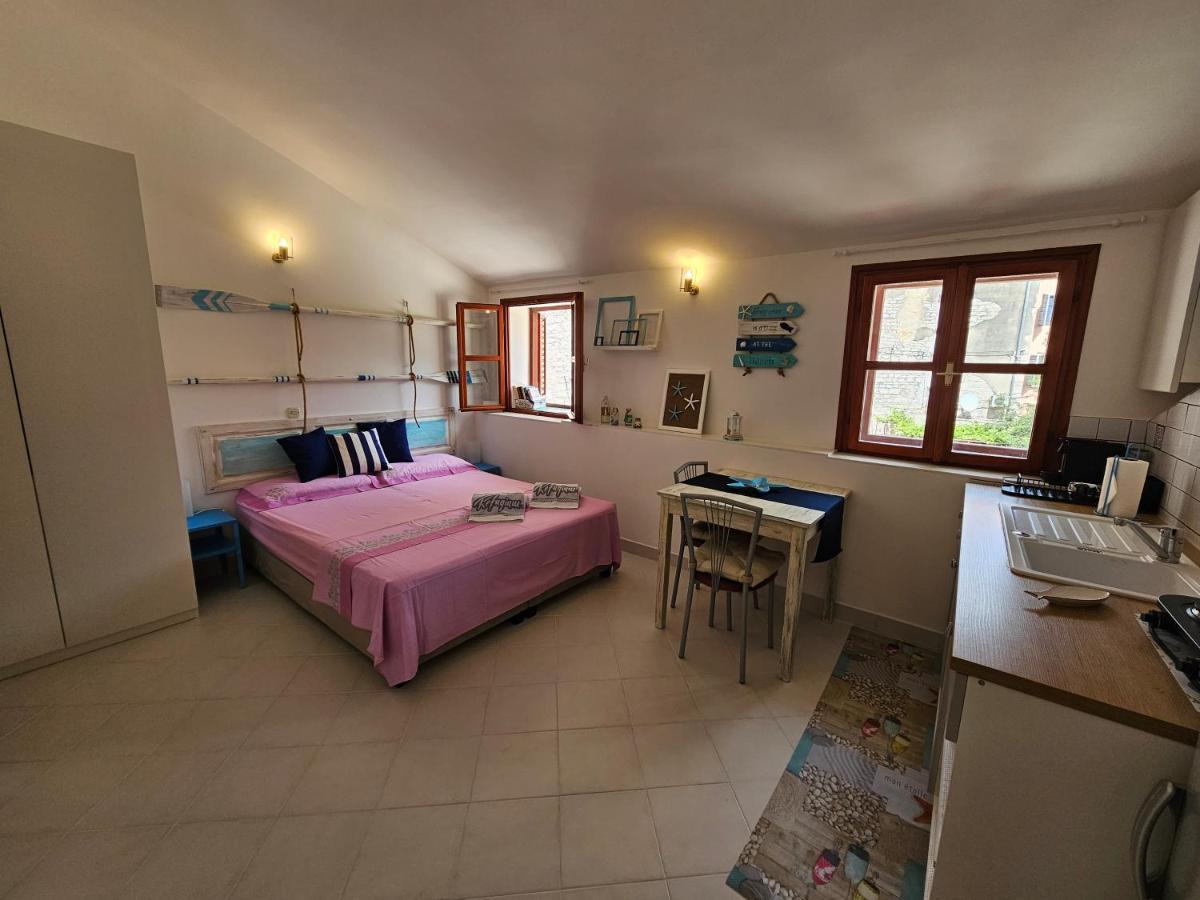 Studio Mare Fuori With Terrace Rovigno Esterno foto