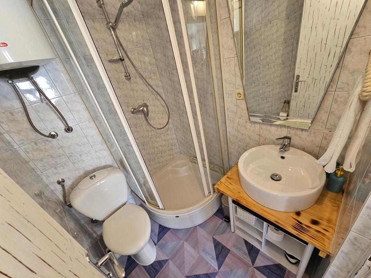 Studio Mare Fuori With Terrace Rovigno Esterno foto