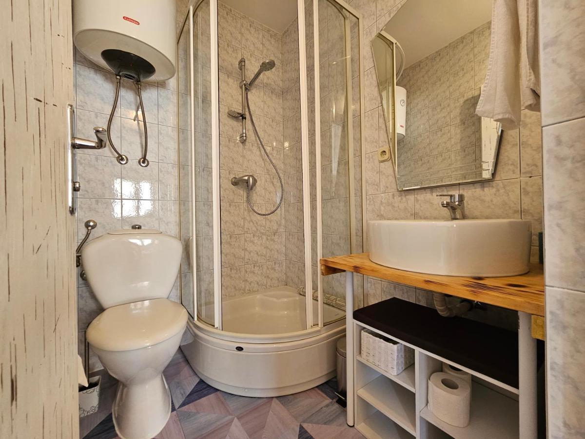 Studio Mare Fuori With Terrace Rovigno Esterno foto