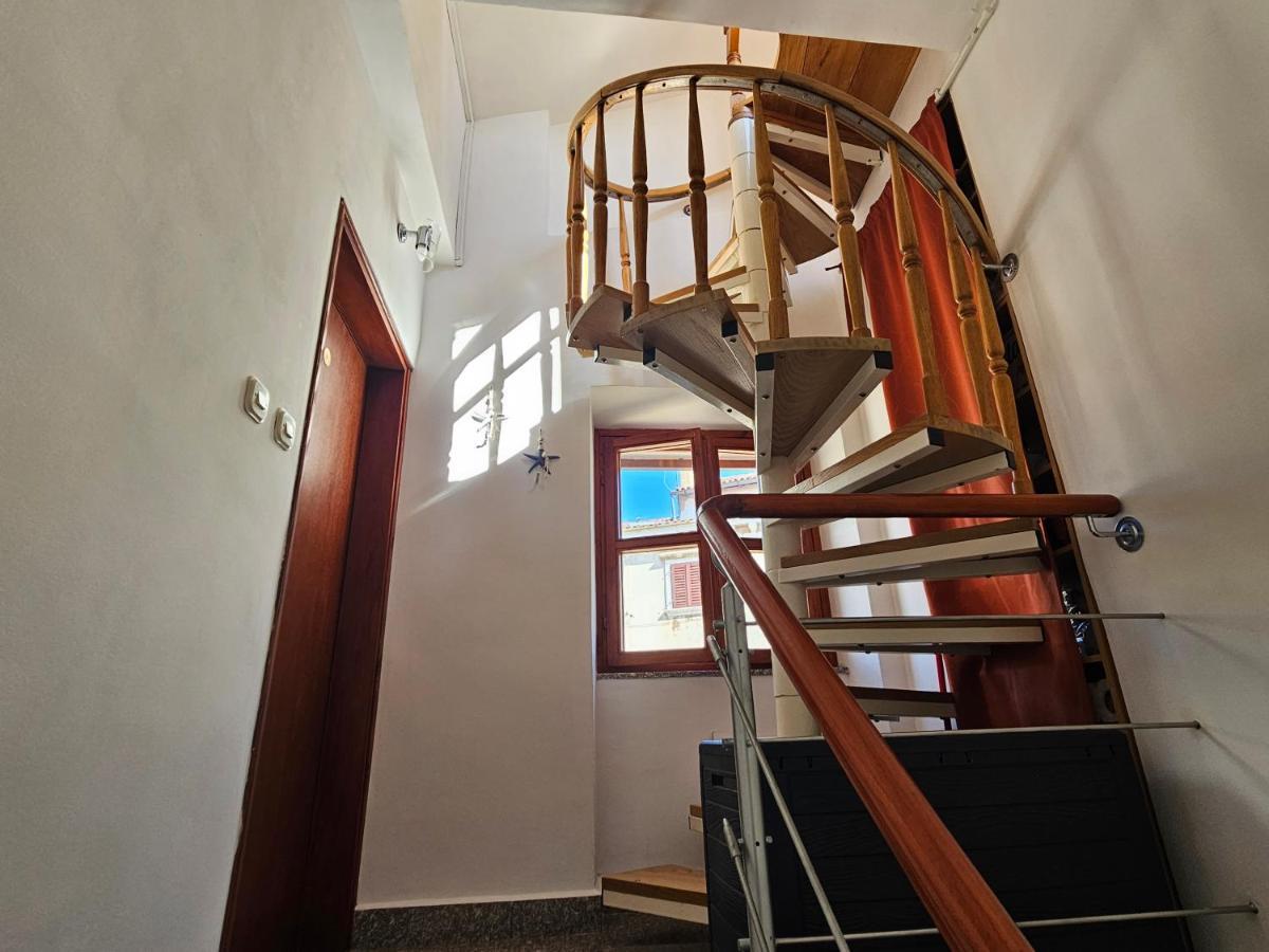 Studio Mare Fuori With Terrace Rovigno Esterno foto