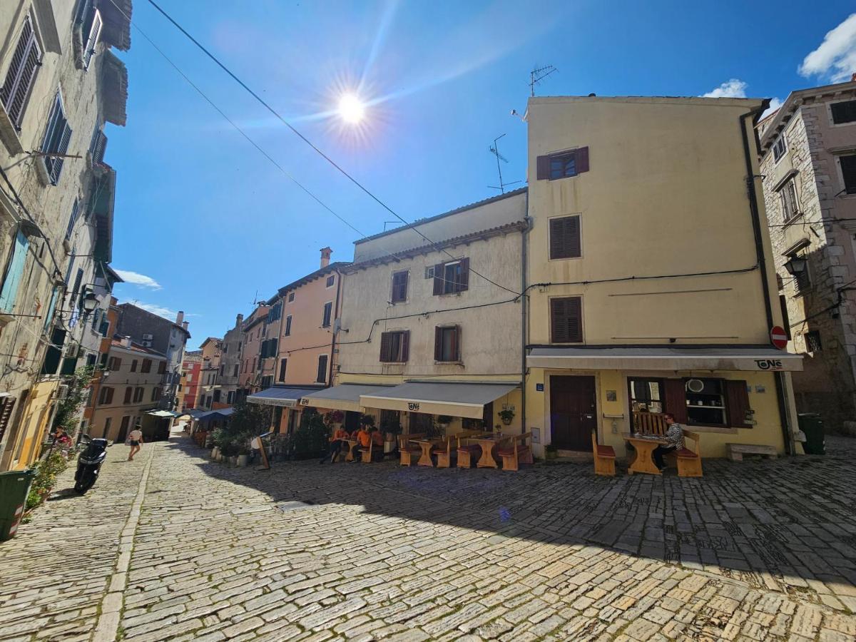 Studio Mare Fuori With Terrace Rovigno Esterno foto